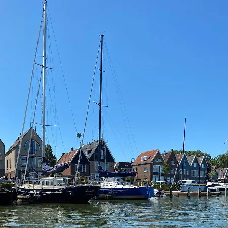 Who's Anton For Or Two, Near Amsterdam Bed & Breakfast